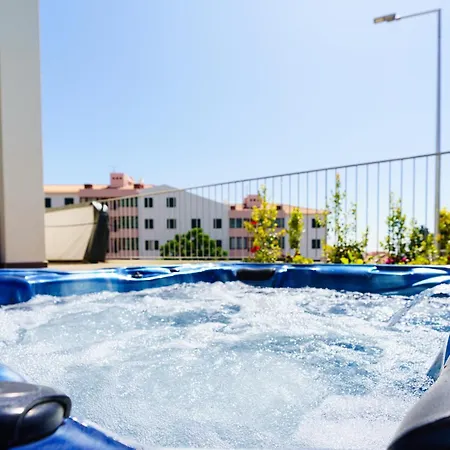 Star Lit Jacuzzi *