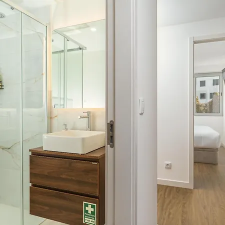 Star Lit Jacuzzi * Камара-де-Лобуш