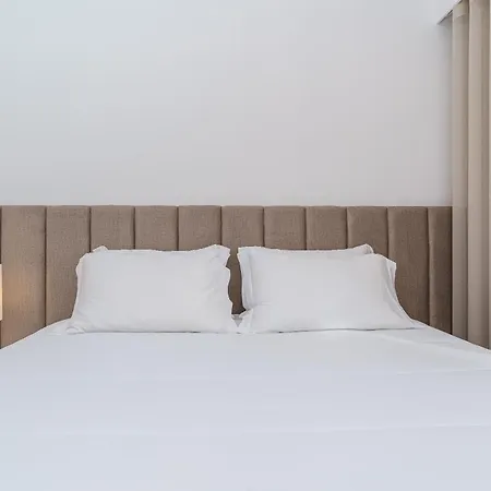 Апартаменты Star Lit Jacuzzi *