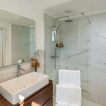 Апартаменты Star Lit Jacuzzi